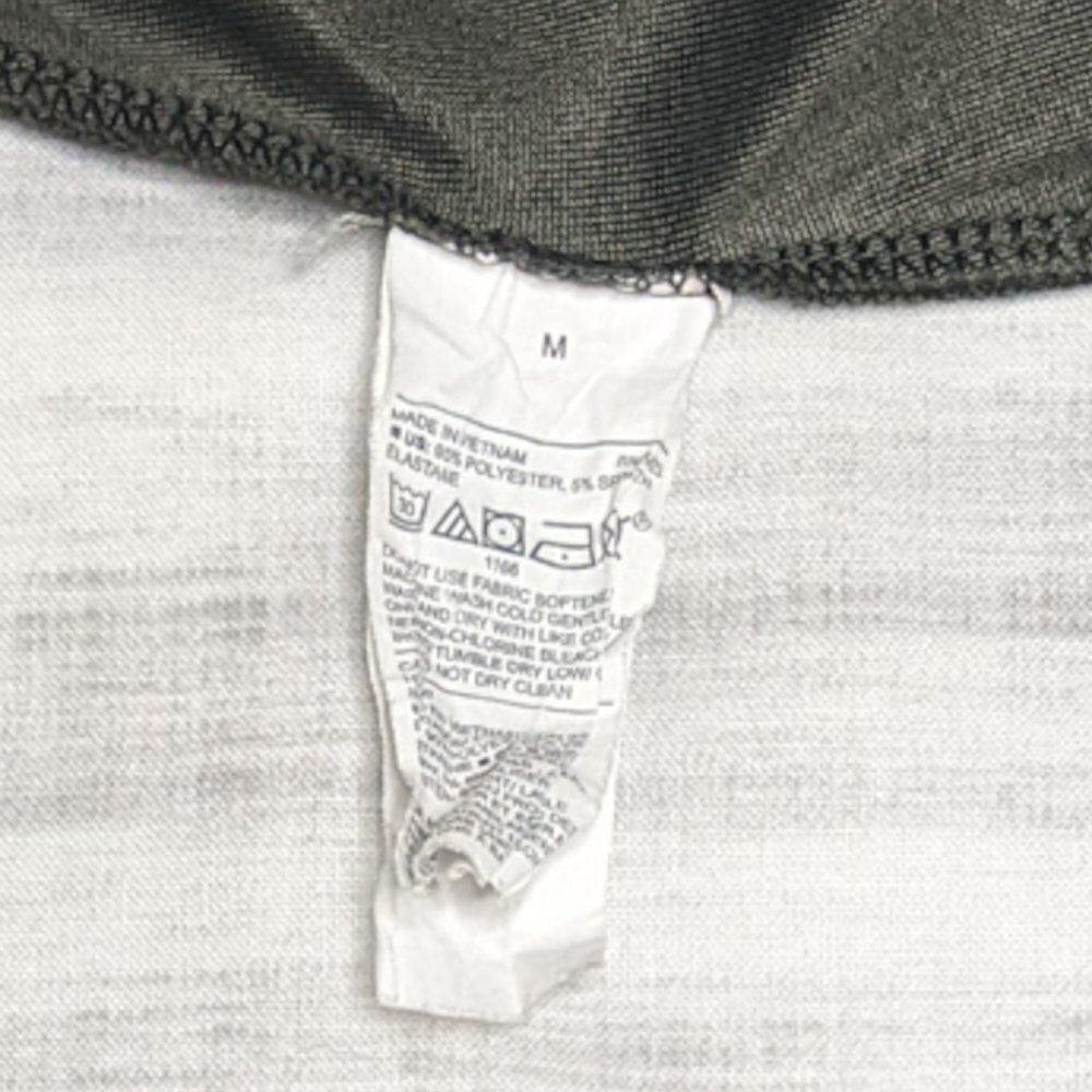 Old Navy Active Long Sleeve Medium Top Camo - Picture 7 of 7